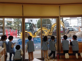 園庭の改修工事が始まりました