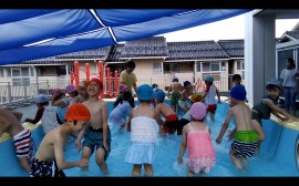 プールの季節がやってきた！！