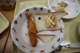 ｢こいのぼりパン｣に みんな大喜び！