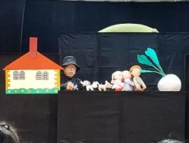 劇団「とんと」がやってきた！